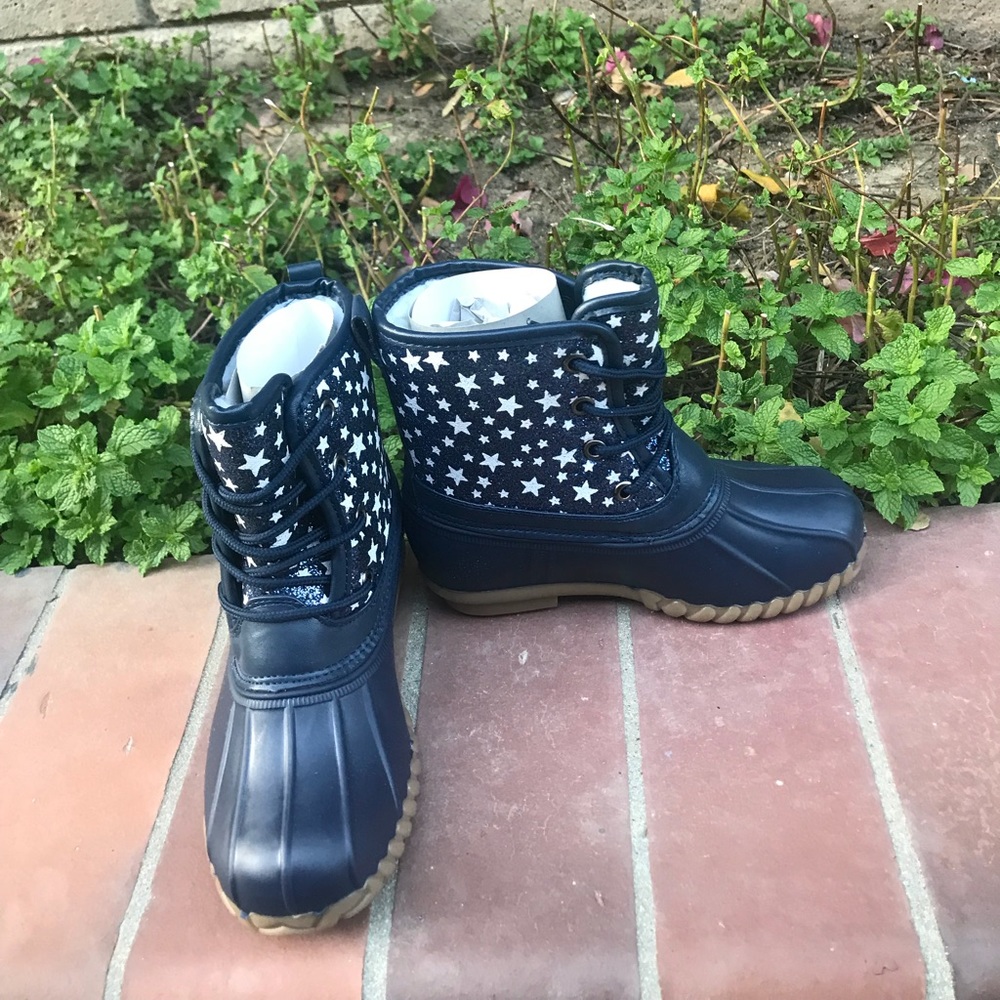 New arrivals Girls lace up duck boots - Picture 3 of 4
